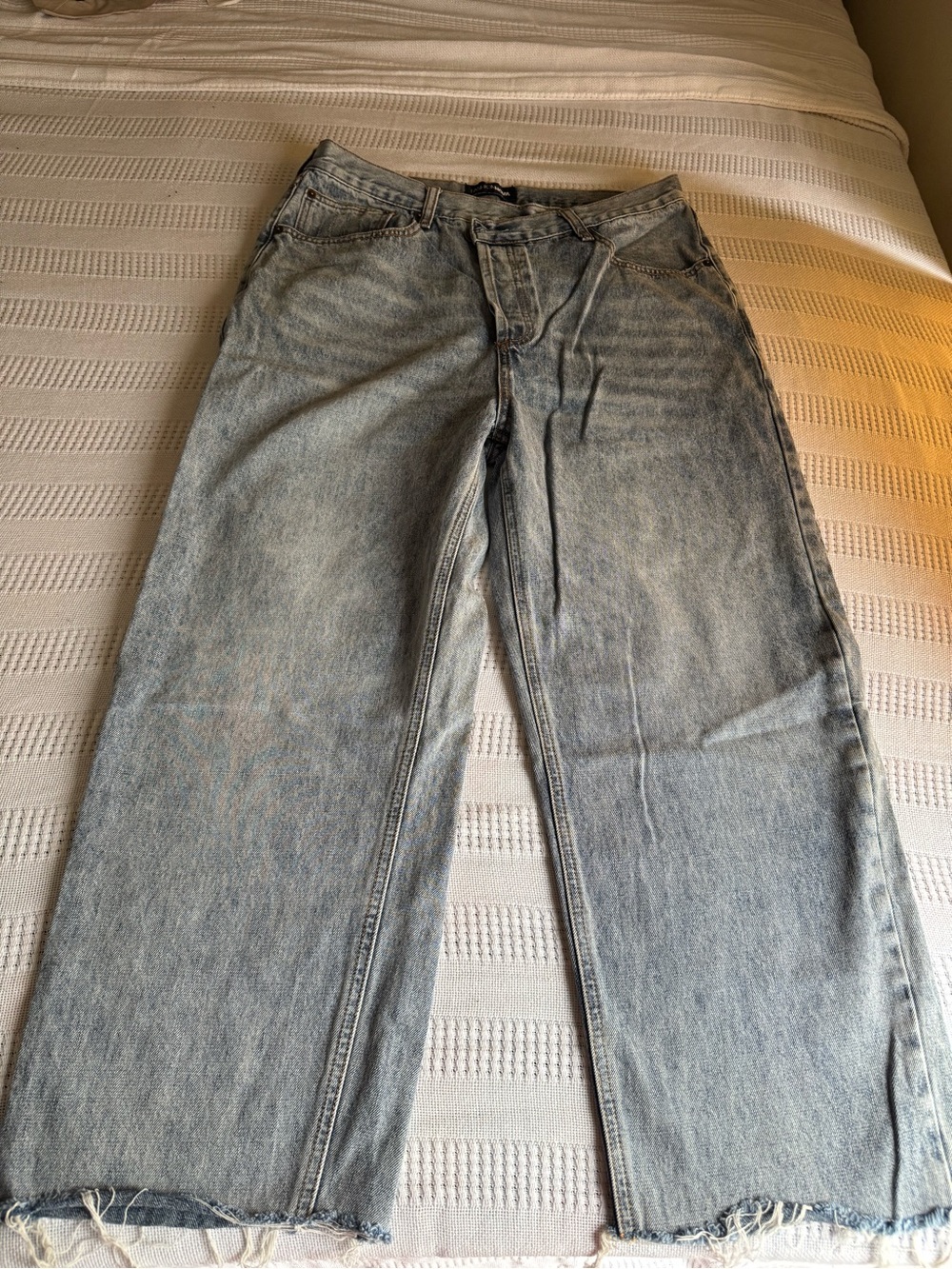 Fashion Nova Light Wash Relaxed Men’s Jeans